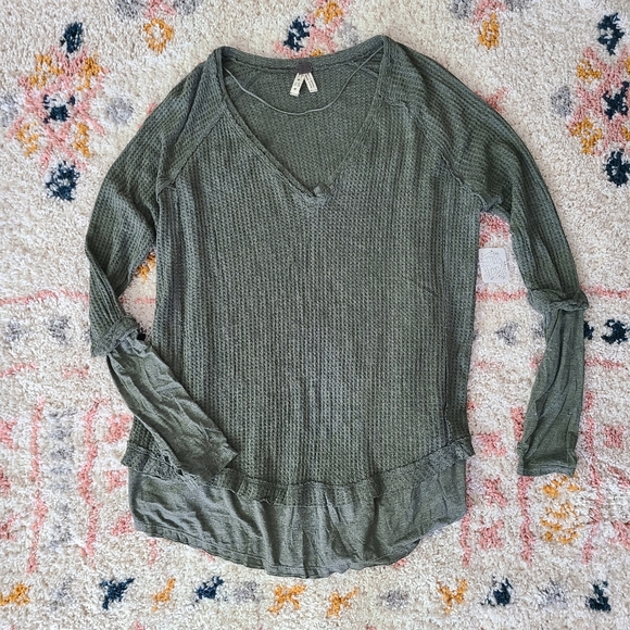 NWT Free People Laguna Thermal Long Sleeve Top Moss Green Size XS - Picture 2 of 8